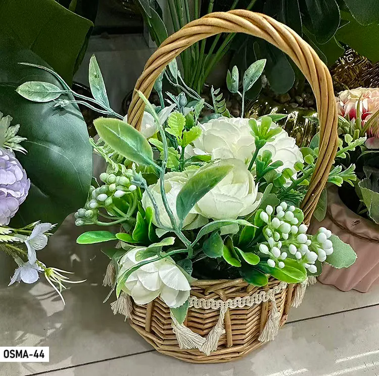 Composition florale artificielle panier rotin rosier blanc – osma-44 OSMA-44 Composition florale artificielle panier rotin rosier blanc – osma-44 OSMA-44