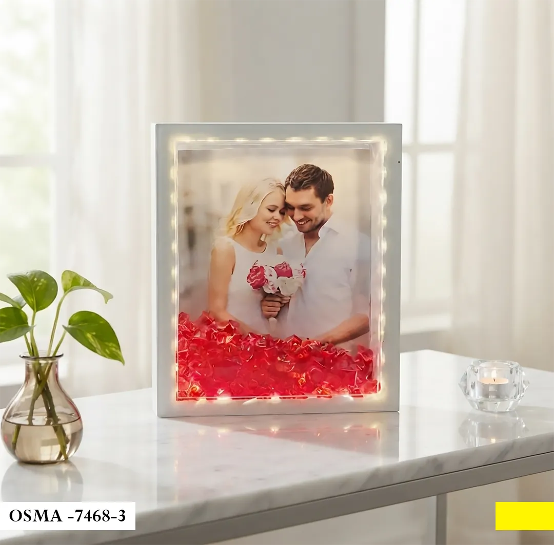 Cadre photo lumineux à effet décoratif cristallin rouge OSMA-7468-3 r Cadre photo lumineux à effet décoratif cristallin rouge OSMA-7468-3 r